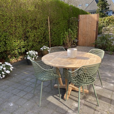 Lang op zoek geweest naar een mooie ronde teak tafel