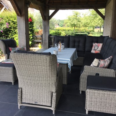 Ik heb enkele foto's genomen van onze nieuwe lounge set