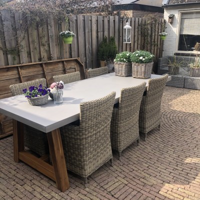 De mooiste tuintafel 😍
