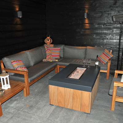 Genieten van de sfeer en warmte van deze vuurtafel!