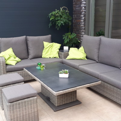 Heerlijk genieten van onze nieuwe prachtige loungeset