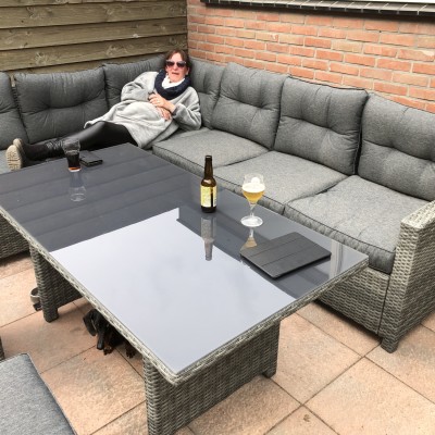 Loungeset in onze tuin