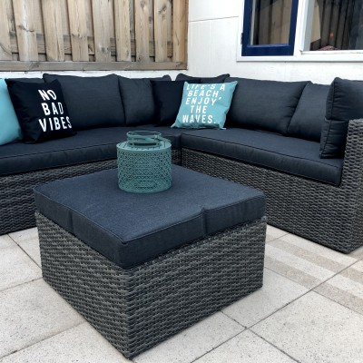 Ons prachtige nieuwe loungeset van AVH Outdoor