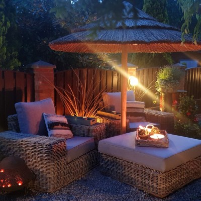 Met deze prachtige set van AVH Tuinmeubelen, komen wij de zomer wel door