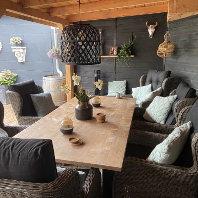 Samen met mijn broer de veranda gebouwd.