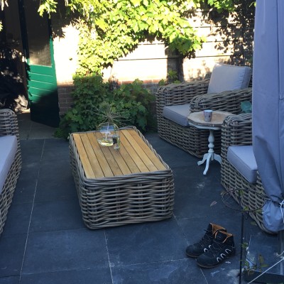 Lekker genieten van de nieuwe AVH tuinset