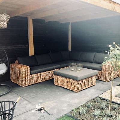 Al enige tijd op zoek geweest naar een loungeset met grof vlechtwerk.