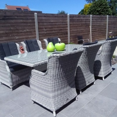 We genieten heel veel van onze supermooie tuinset.