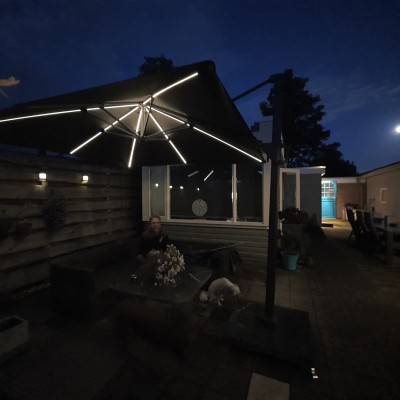 Nieuwe parasol in de nacht!😍