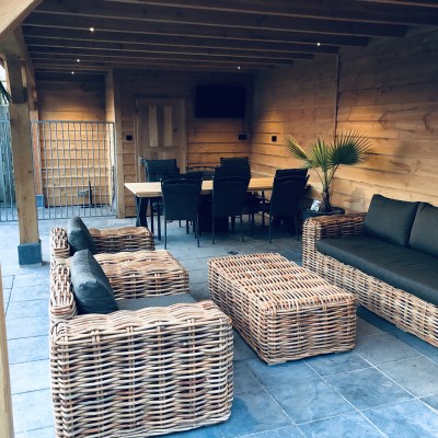Super blij met onze mooie loungeset