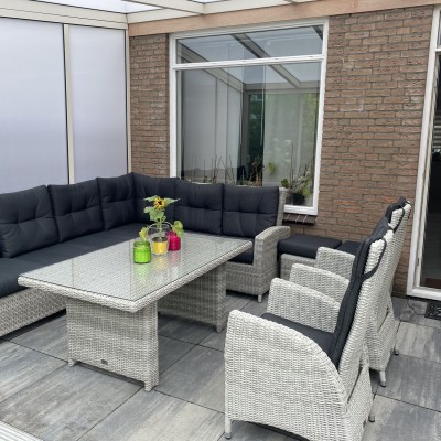 Onze SAN Marino lounge diningse