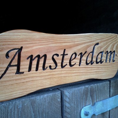 Ambachtelijk gevelbord