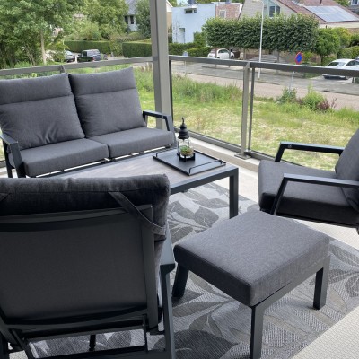En nu genieten van onze prachtige verstelbare loungeset. Heel blij mee 🤩