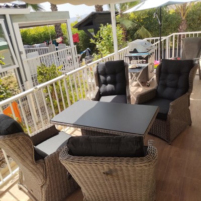 Staan prachtig op ons terras en zitten zalig. Wat zullen we genieten...