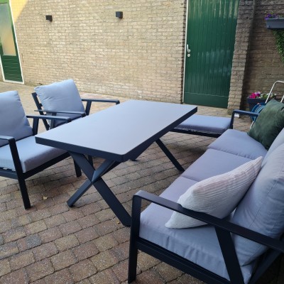 Zo blij met onze nieuwe lounge set