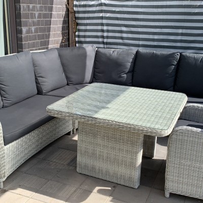 Onze nieuwe loungeset kunnen ophalen en hij staat super!