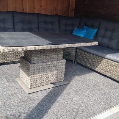 Tafel voor bij de loungeset