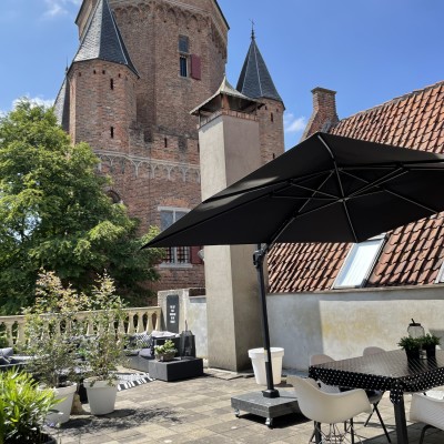 Eindelijk een schaduwplek op mijn zonovergoten terras!