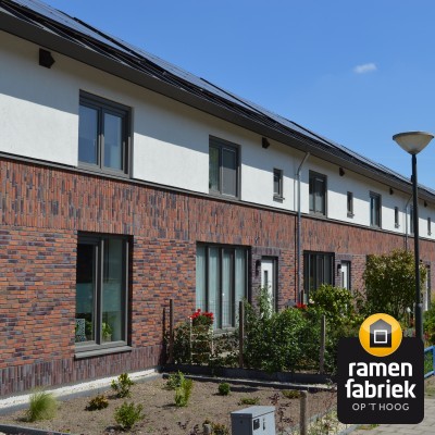 Renovatie 79 woningen kozijnen straat Veghel