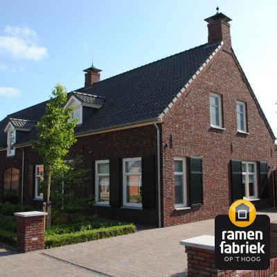 Boerderij Reusel met kunststof kozijnen landelijk
