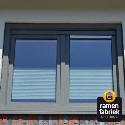 Renovatie 79 woningen kozijnen houtnerf