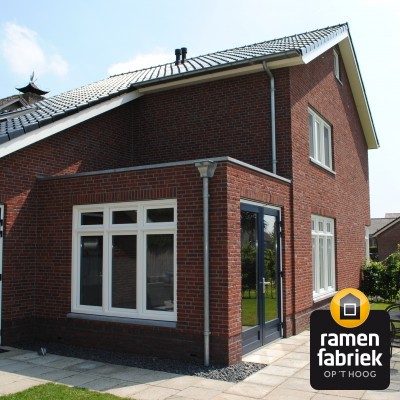 Woonhuis Ewijk kunststof kozijnen houtnerf - 2